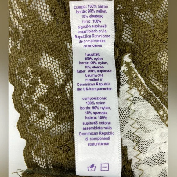 NWT Hanky Panky 3 Pack of Signature Lace Original Rise Thongs